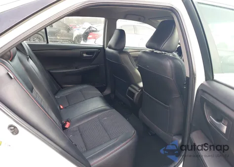 2015 Toyota Camry Se z USA, uszkodzony, nr VIN 4T1BF1FK8FU884983